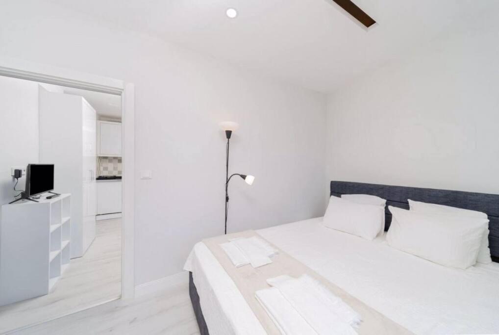 Cozy King Bedroom Dw Apt Kisla1 Antalya Exterior foto
